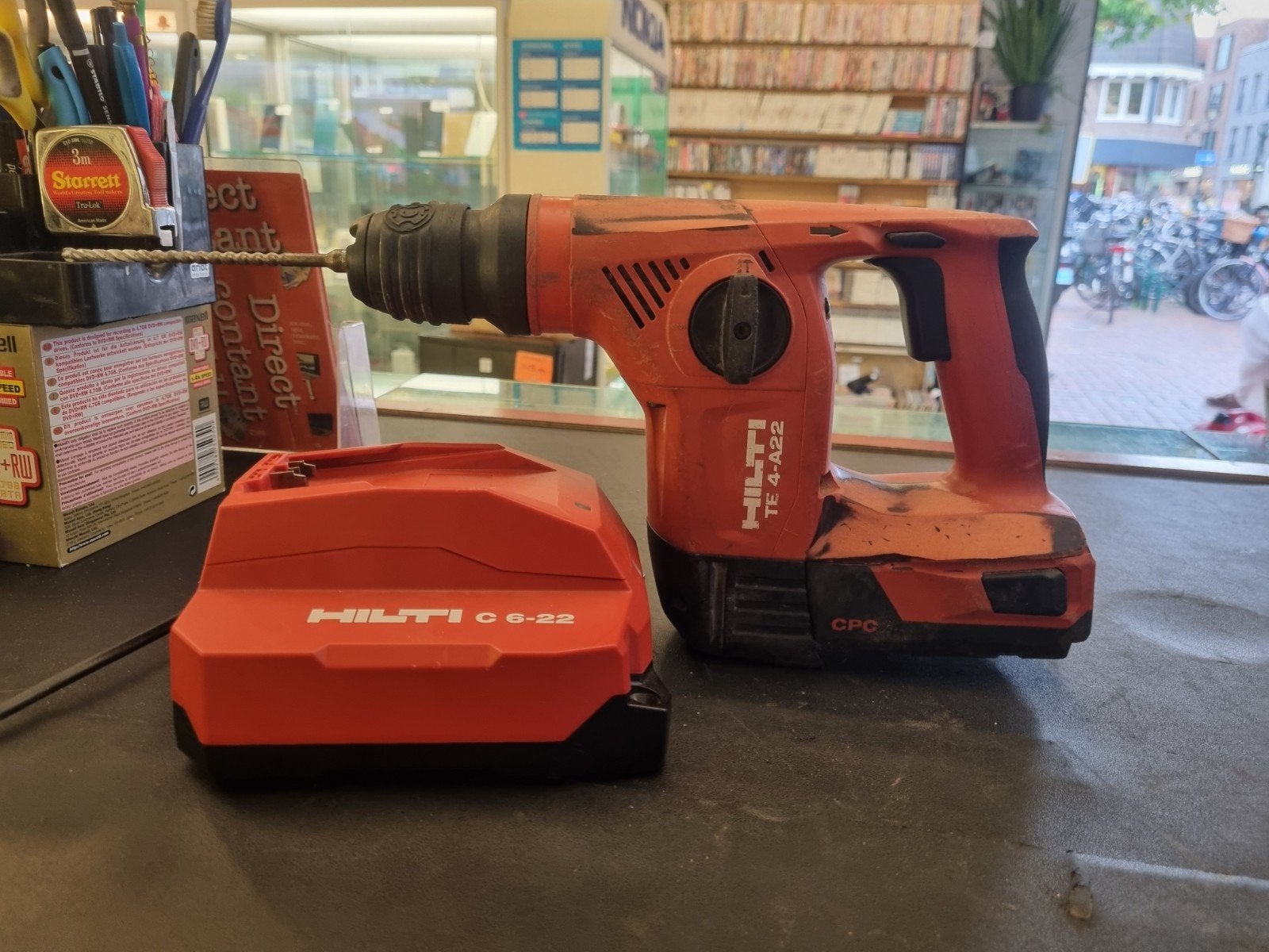 Hilti TE 4-A22 Boorhamer met C 6-22 Oplader, Boor- en/of Breekhamer, Hilti, Ophalen of Verzenden, Klopboormechanisme