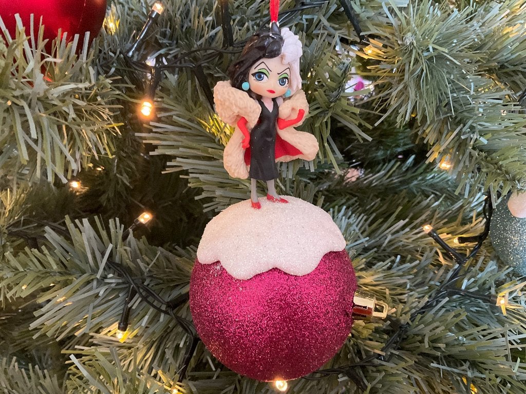 Disney 101 dalmatiërs Cruella op kerstbal, Ophalen of Verzenden, Overige figuren, Zo goed als nieuw, Beeldje of Figuurtje