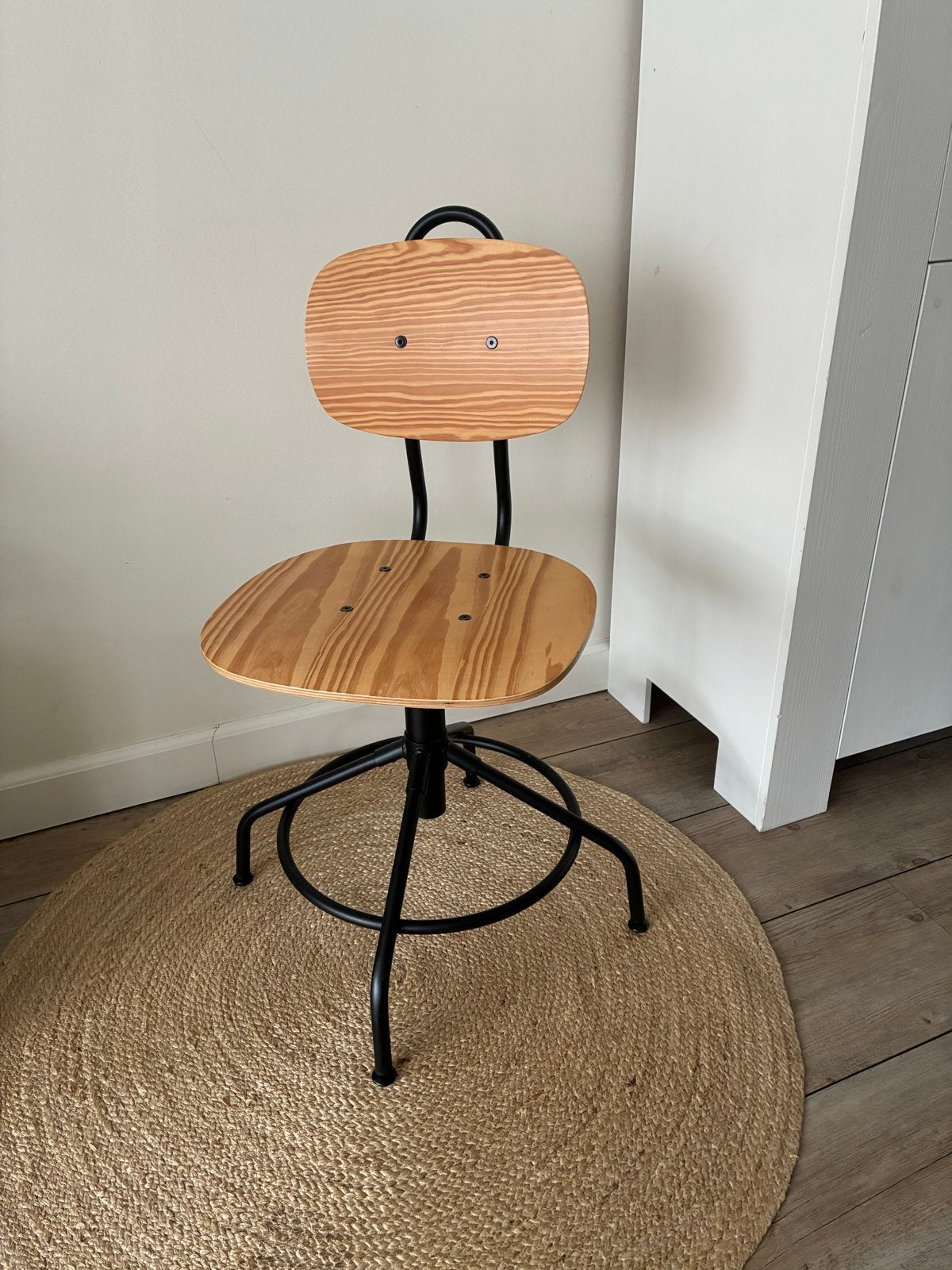 IKEA KULLABERG bureaustoel – industrieel design – hout/zwart, Ophalen, Zo goed als nieuw, Zwart