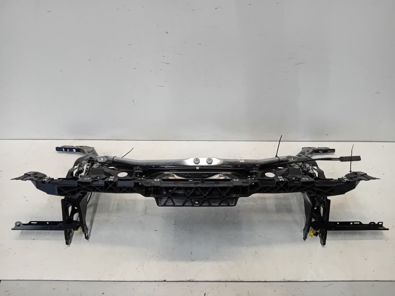 Voorfront slotplaat BMW 2 serie, Onderdelen@venauto.nl, Van der Ven Autorecycling B.V., Gebruikt, Ettenseweg 76, 4706 PB Roosendaal, The Netherlands