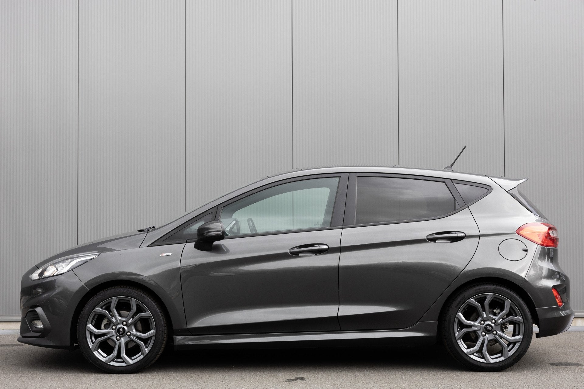 Ford Fiesta ST-Line | NL-AUTO | KEYLESS | NAVI | 5-DRS, Voorwielaandrijving, Gebruikt, Euro 6, Origineel Nederlands