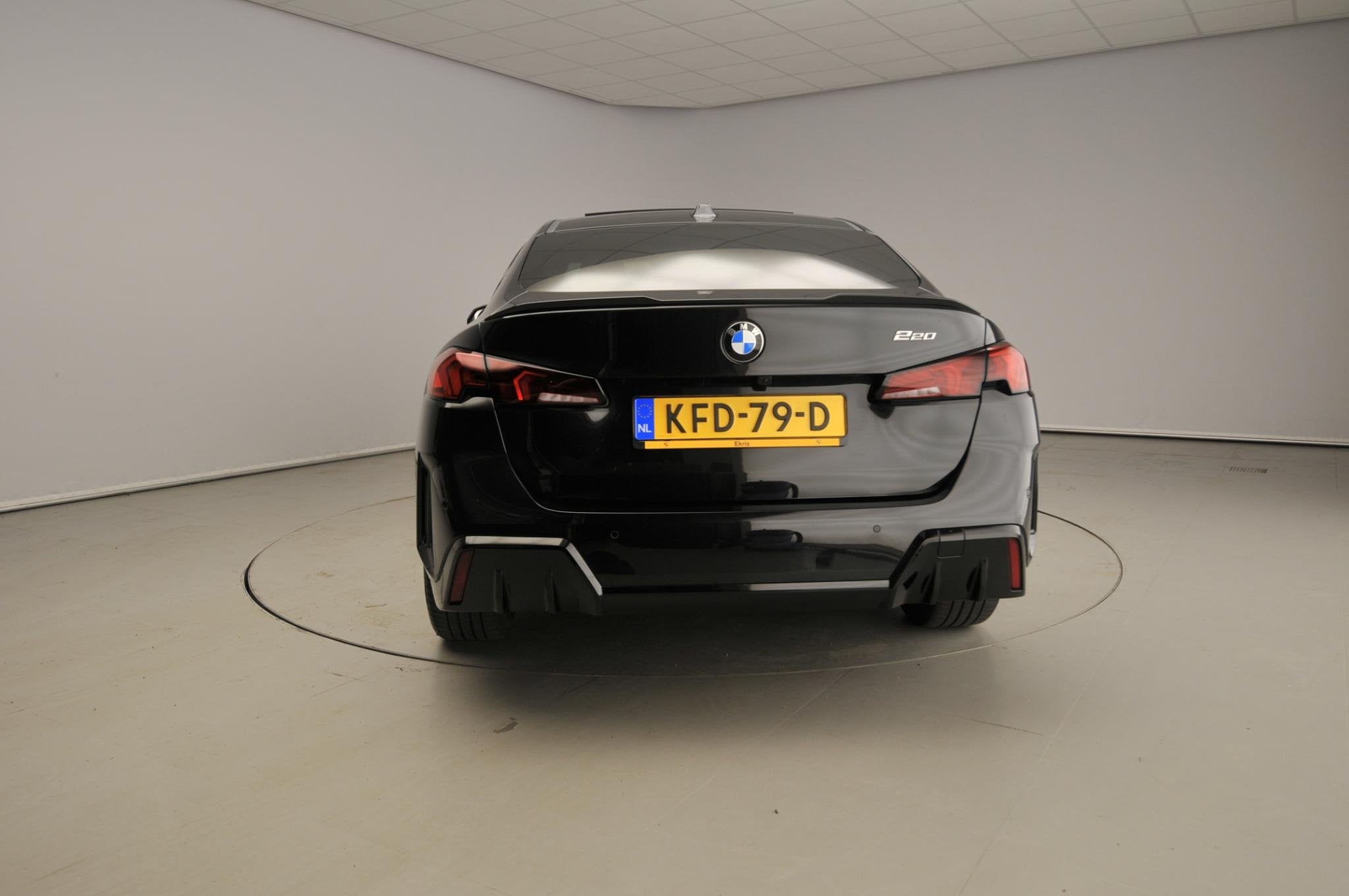 BMW 2 Serie Gran Coupé 220 | M-Sportpakket | LED | Navigati, Auto's, Dealer onderhouden, Gebruikt, Zwart, Origineel Nederlands