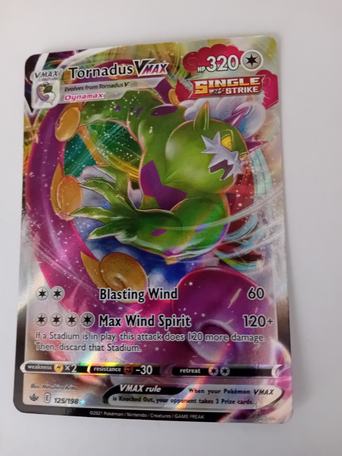 Pokemonkaart Tornadus VMAX 125/198 Chilling Reign, Ophalen of Verzenden, Nieuw, Losse kaart, Foil
