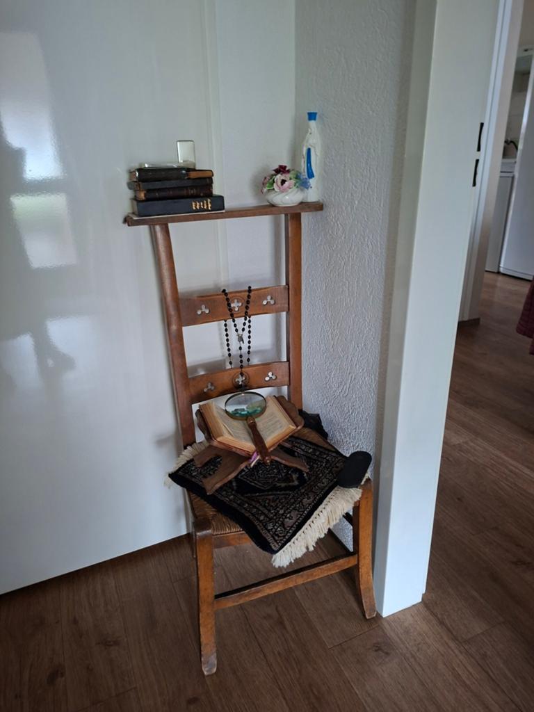 Antieke bidstoel / knielbank - zonder accessoires, Antiek en Kunst, Ophalen