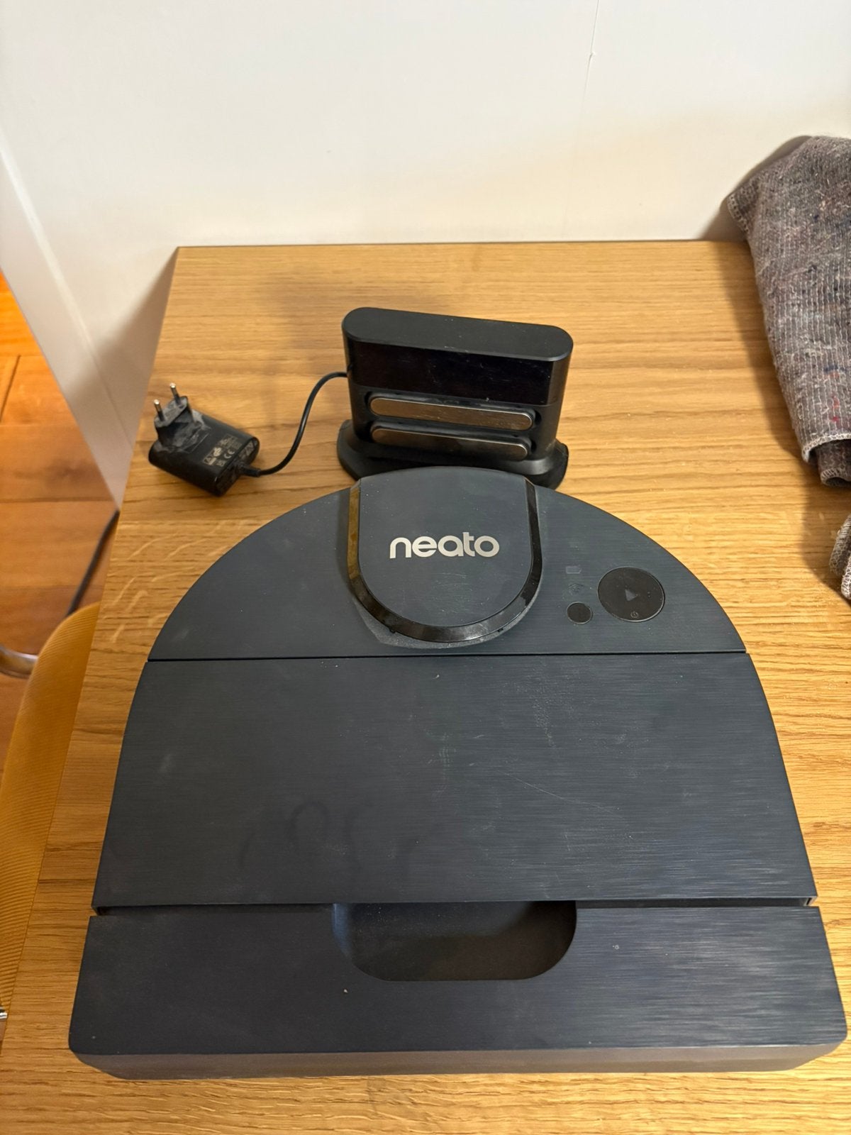 Neato D8 Robotstofzuiger stofzuiger, Ophalen, Gebruikt, Robotstofzuiger, Geschikt voor tapijt