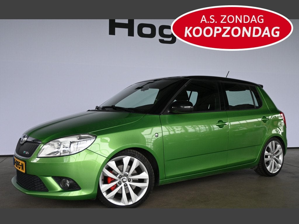 Skoda Fabia 1.4 TSI RS 180PK! Automaat Clima Carplay Cruise, Auto's, Skoda, Euro 5, Stof, Gebruikt, 4 cilinders