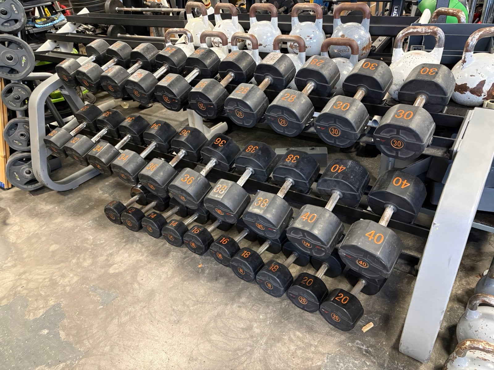 Lifemaxx dumbbells 12-40 kg gewichten incl precor rek, Sport en Fitness, Ophalen, Dumbbell, Gebruikt, Lifemaxx