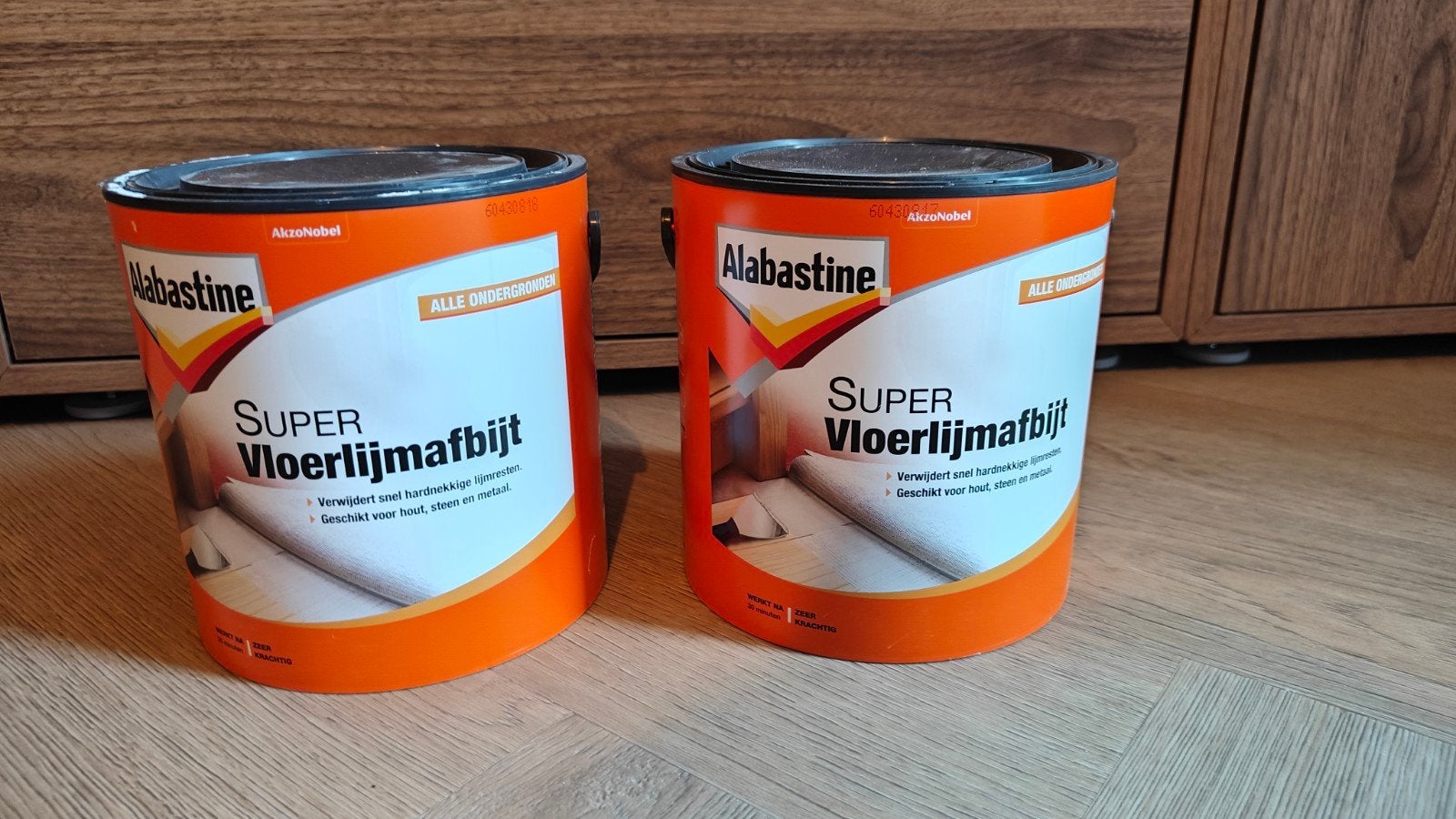 Alabastine Super Vloerlijmafbijt - 4 Liter, Doe-het-zelf en Verbouw, Verf, Beits en Lak, Minder dan 5 liter, Ophalen of Verzenden