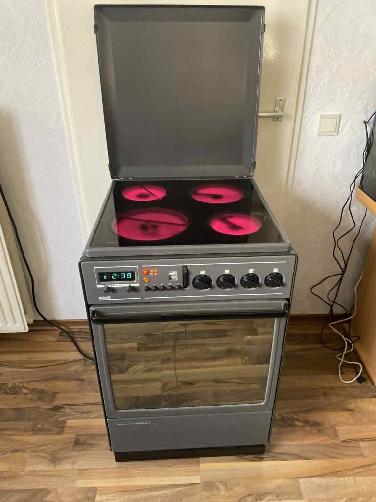 Mooi ATAG keramisch fornuis te koop, Witgoed en Apparatuur, Ophalen, Keramisch, Zo goed als nieuw, Energieklasse A of zuiniger