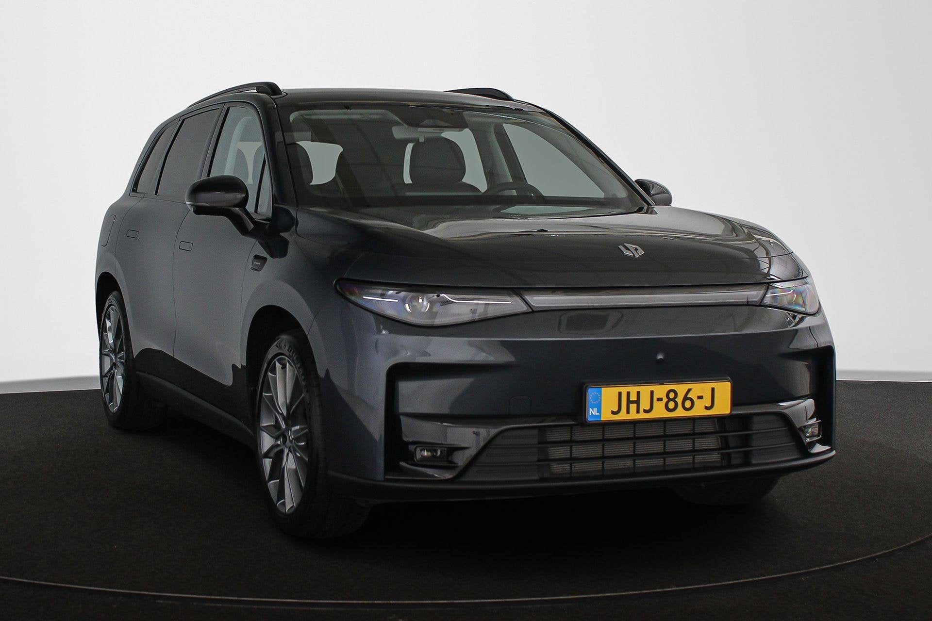 Leapmotor C10 Design REEV 28.4 kWh 360 Camera Panoramadak ze, Auto's, Automaat, Achterwielaandrijving, 4 cilinders, 1925 kg