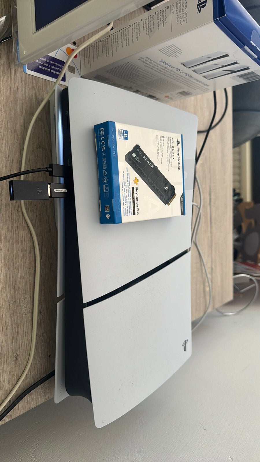 Tekkoop ps5 slim met disc 2tb ssd wdblack pro edge controler, Ophalen of Verzenden, Zo goed als nieuw