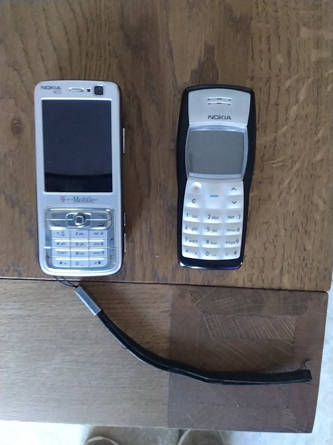 Nokia N73 en klassieke Nokia telefoon, Gebruikt, Fysiek toetsenbord, 3 tot 6 megapixel, Ophalen of Verzenden