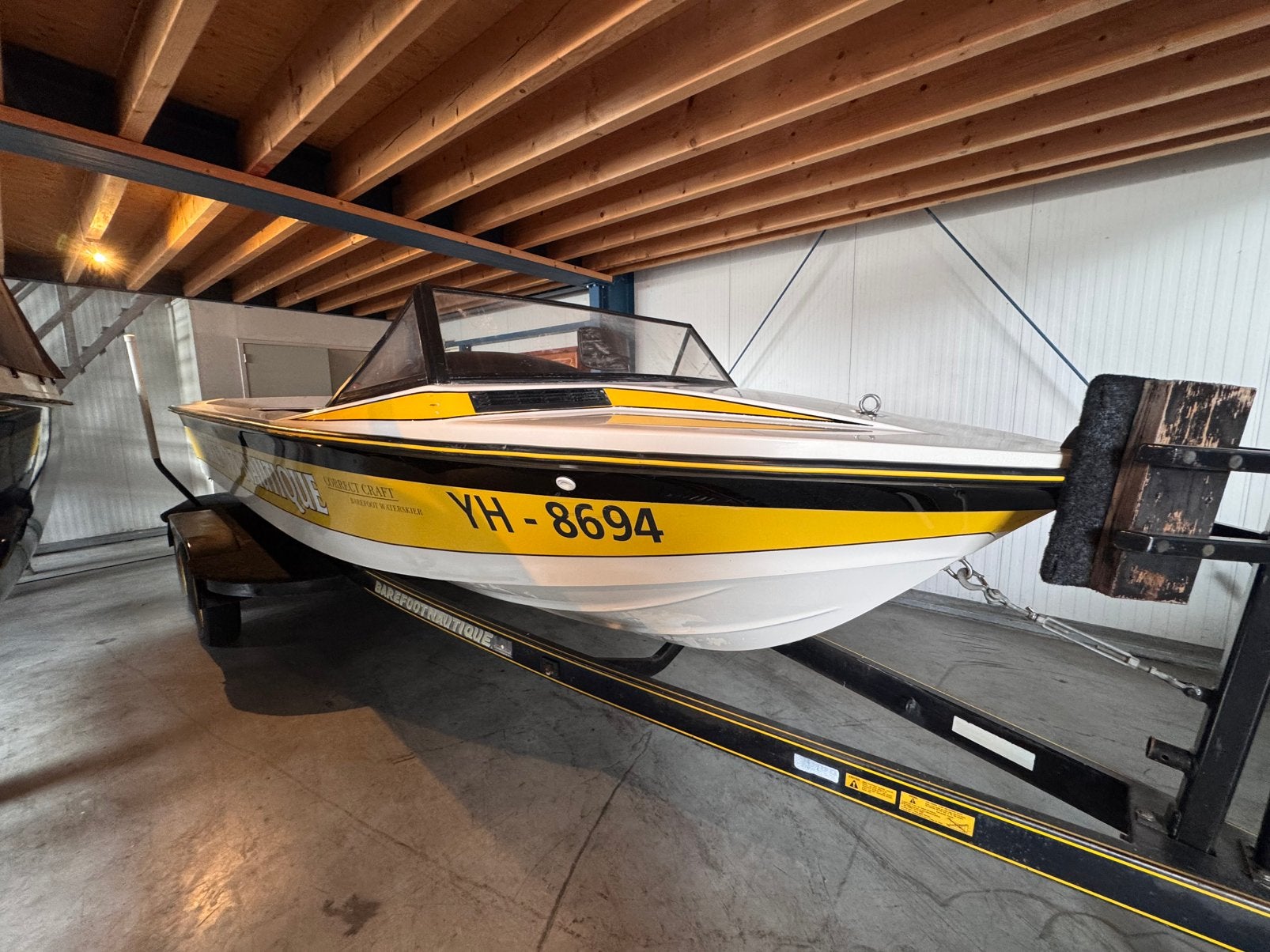 Barefoot nautique 7.4 pcm, Watersport en Boten, Overige merken, Gebruikt, Binnenboordmotor, Ophalen of Verzenden