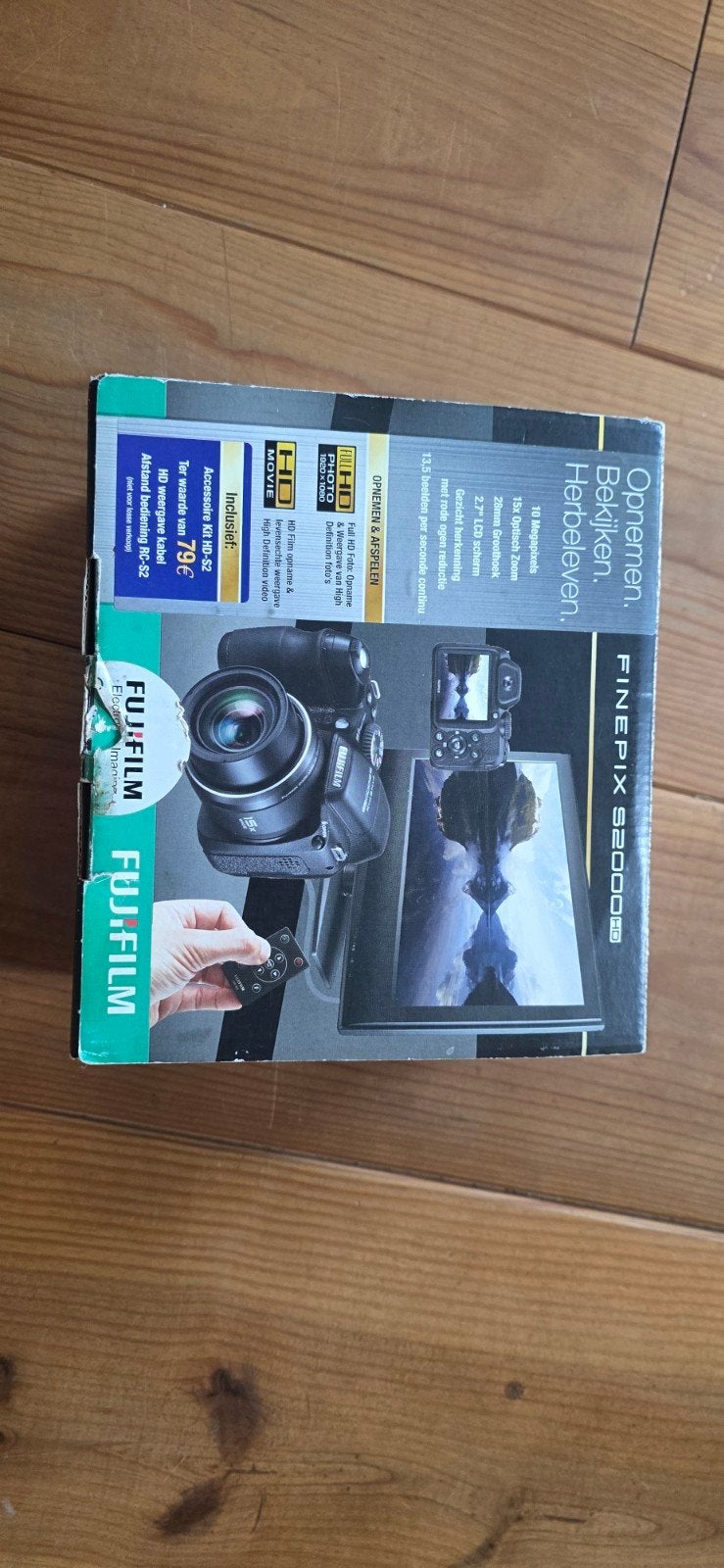 Fujifilm FinePix S2000HD Bridgecamera - Zo goed als nieuw, Ingebouwde flitser, Accu, Ophalen of Verzenden, Zo goed als nieuw