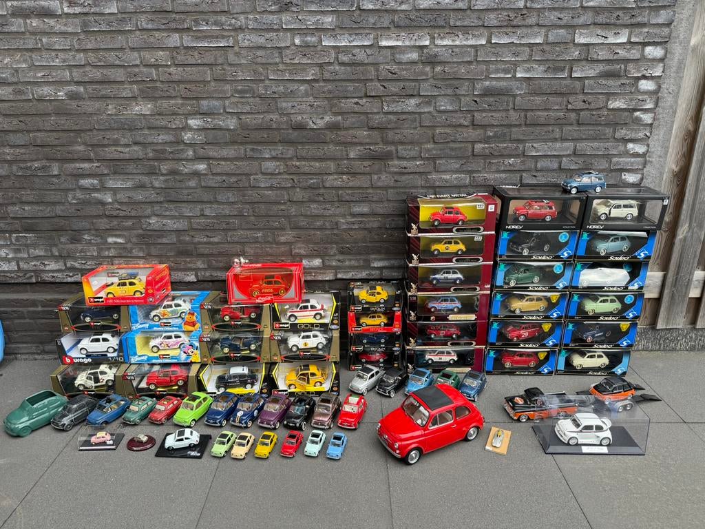 Grote verzameling Fiat 500 modellen. Solido, Hachette, enz., Hobby en Vrije tijd, Modelauto's | Overige schalen, Ophalen of Verzenden