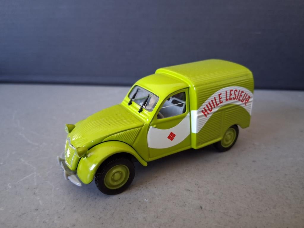 Citroën 2CV AZU Bestelwagen 'Huile Lesieur' Modelauto, Overige merken, Auto, 1:32 tot 1:50, Ophalen of Verzenden