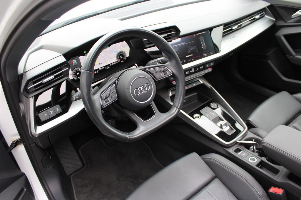 Audi A3 Sportback 35 TFSI S-Line | Panoramadak | Sfeerverlic, Auto's, 4 cilinders, 150 pk, Wit, Bedrijf