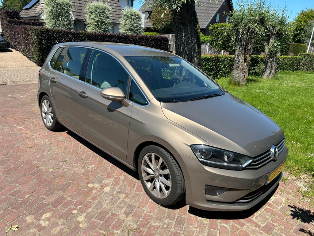 VW Golf Sportsvan 1.4 TSI DSG 2015 Highline, Auto's, Volkswagen, Particulier, Golf Sportsvan, ABS, Achteruitrijcamera, Adaptieve lichten