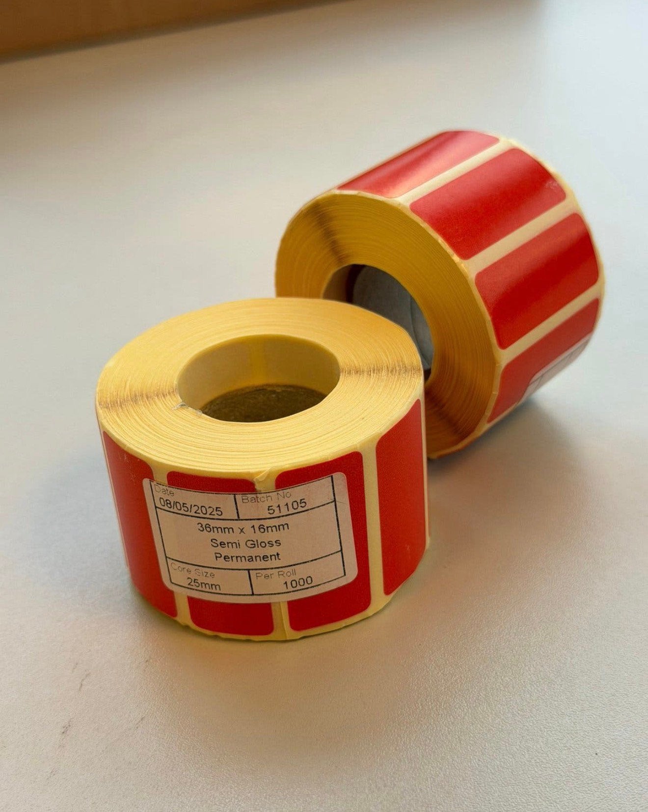 Rode Thermal Transfer Labels Etiketten 36x16mm 2 Rollen rood, P, P, P, Nieuw