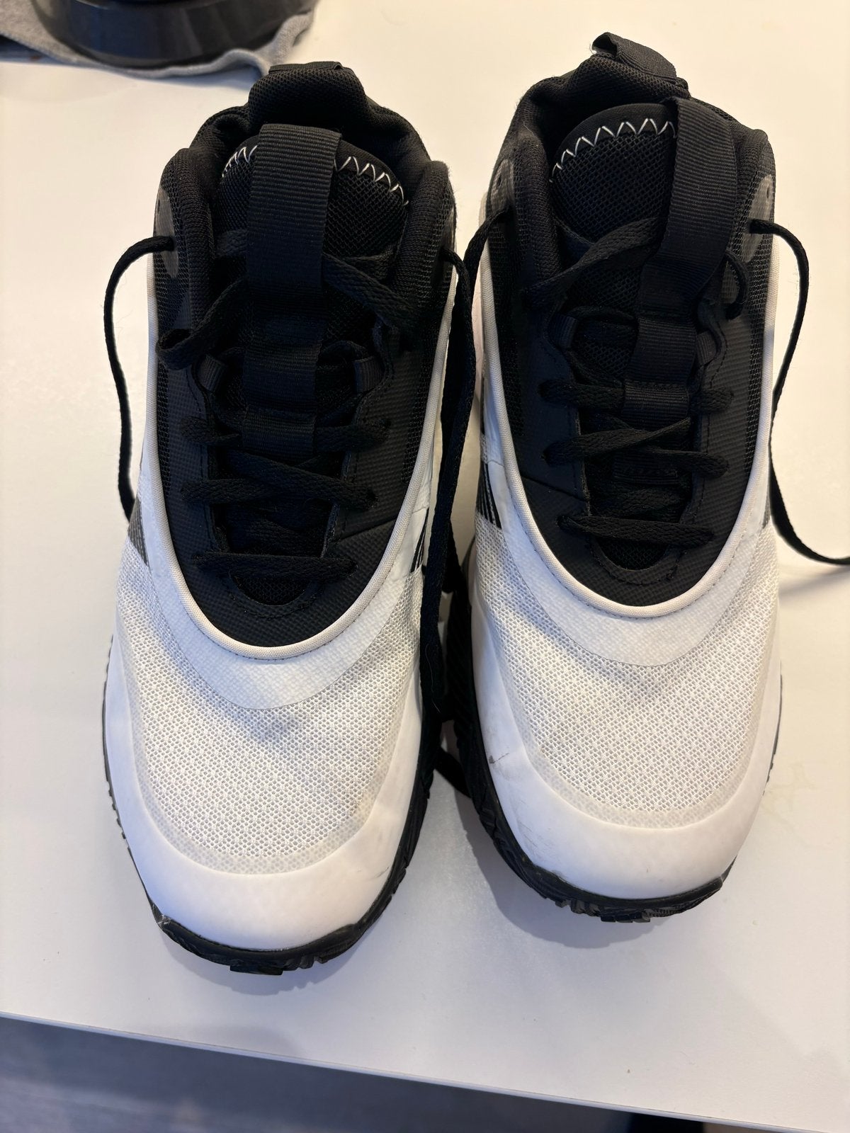 Adidas basketbalschoenen/Sportschoenen 40, Wit, Ophalen of Verzenden, Sneakers of Gympen, Zo goed als nieuw