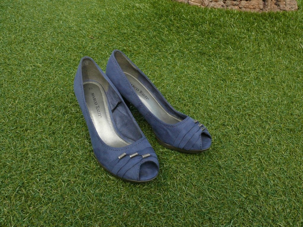Marco Tozzi blauwe pumps maat 39 als nieuw, Ophalen of Verzenden, Zo goed als nieuw, Blauw