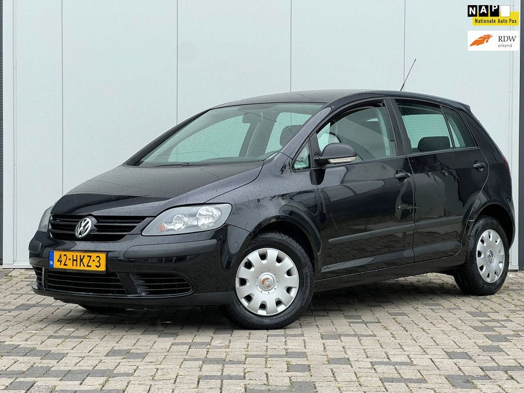 Volkswagen Golf Plus 1.9 TDI Trendline AUTOMAAT. EX OVERHEID, Auto's, Volkswagen, Elektrische ramen, Gebruikt, 4 cilinders, Zwart