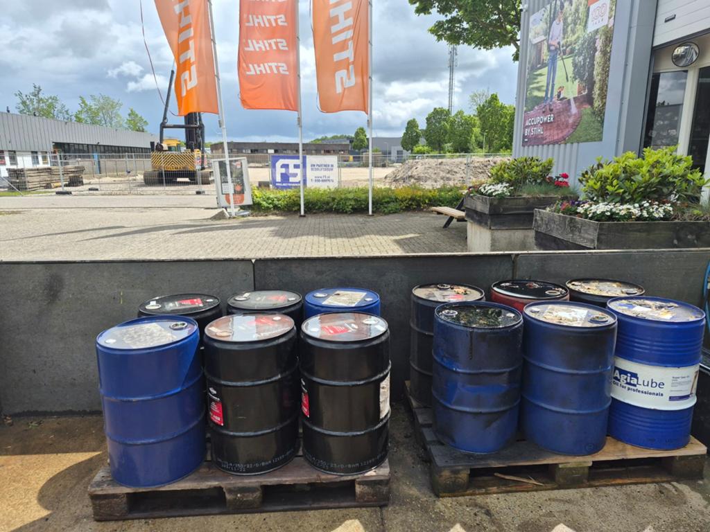 Afgewerkte olie gratis, Tuin en Terras, Bladblazers, Ophalen, Benzine