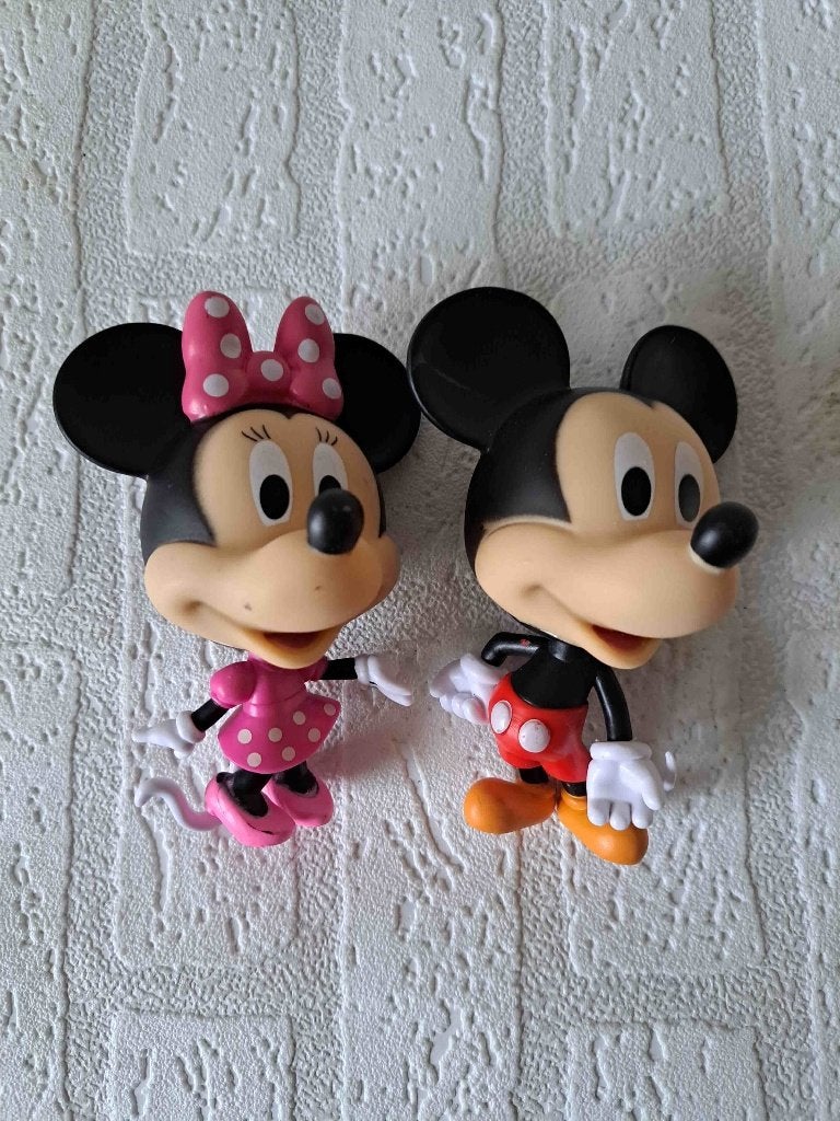 Mickey en Minnie Mouse figuren Hard rubber 8x7x12cm, Verzamelen, Ophalen of Verzenden, Mickey Mouse, Zo goed als nieuw, Beeldje of Figuurtje