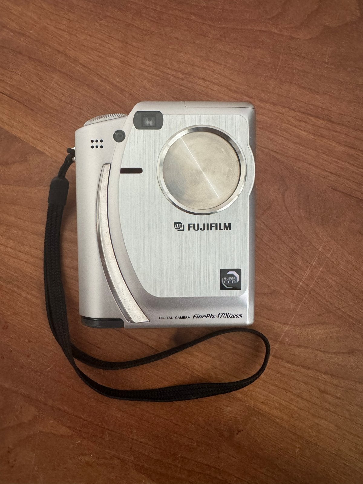 Vintage Fujifilm FinePix 4700 Zoom Digitale Camera, Geheugenkaart, Ophalen of Verzenden, Zo goed als nieuw, Fujifilm