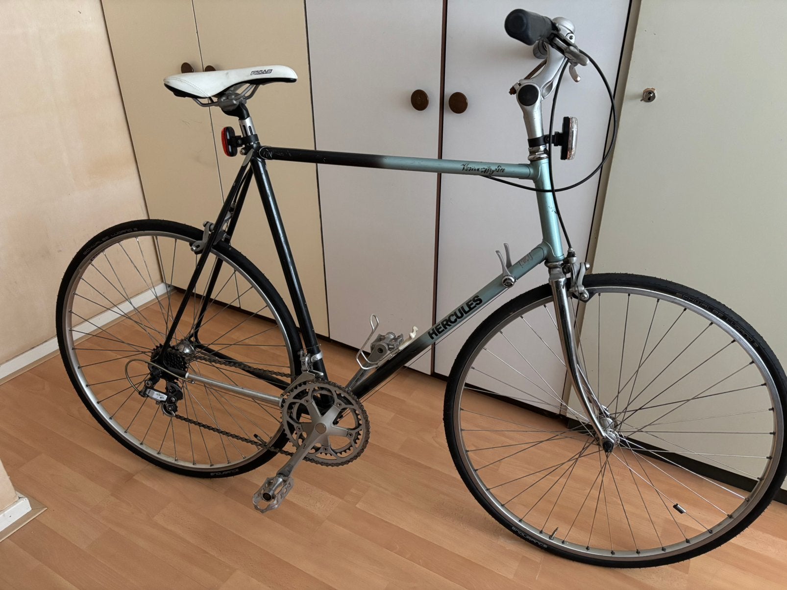 Hercules trek fiets 14 versnellingen in goede staat, Fietsen en Brommers, 59 cm of meer, Ophalen
