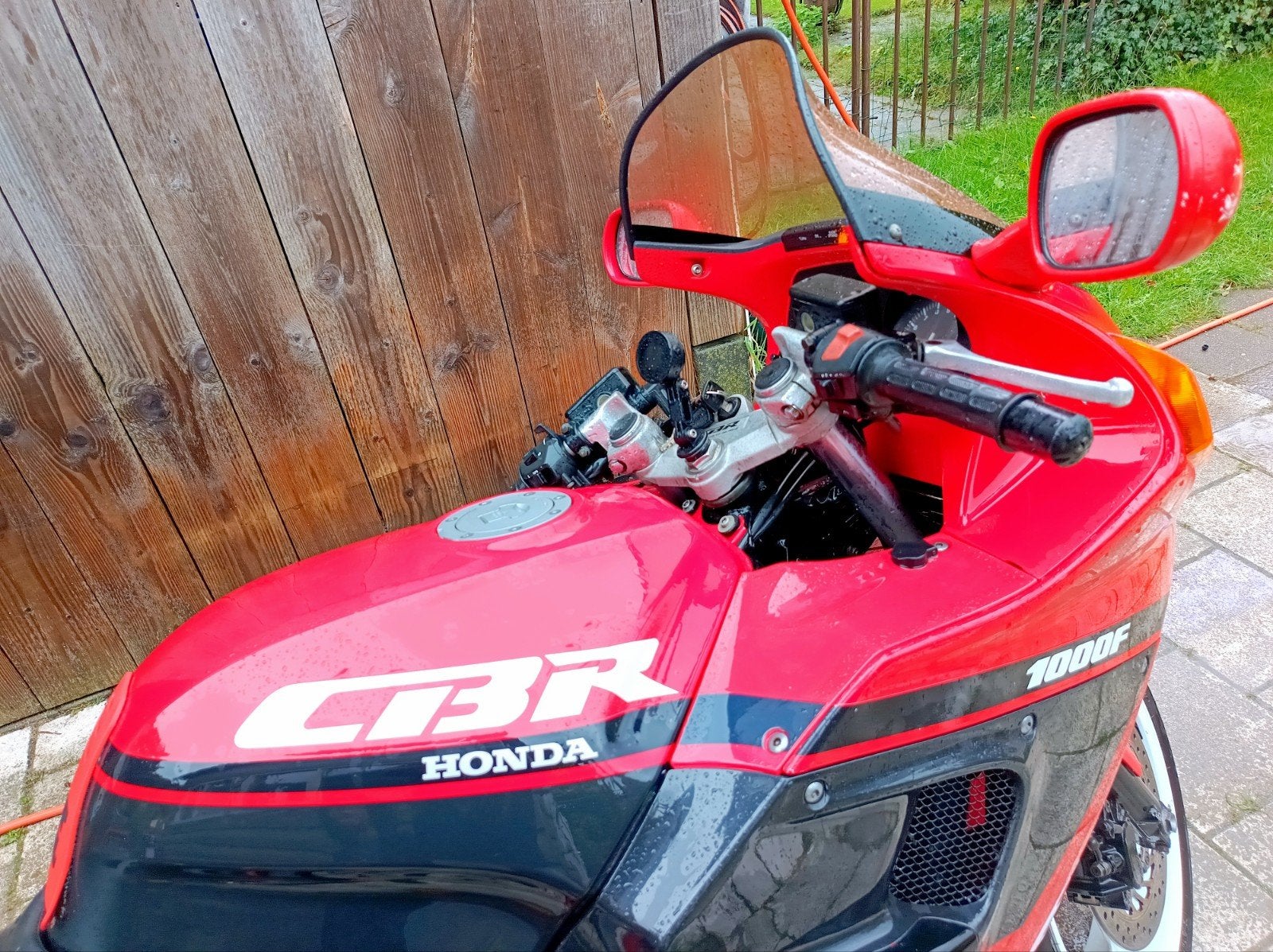 Foto 3 van Honda CBR 1000 F - Zeer goed onderhouden toermotor