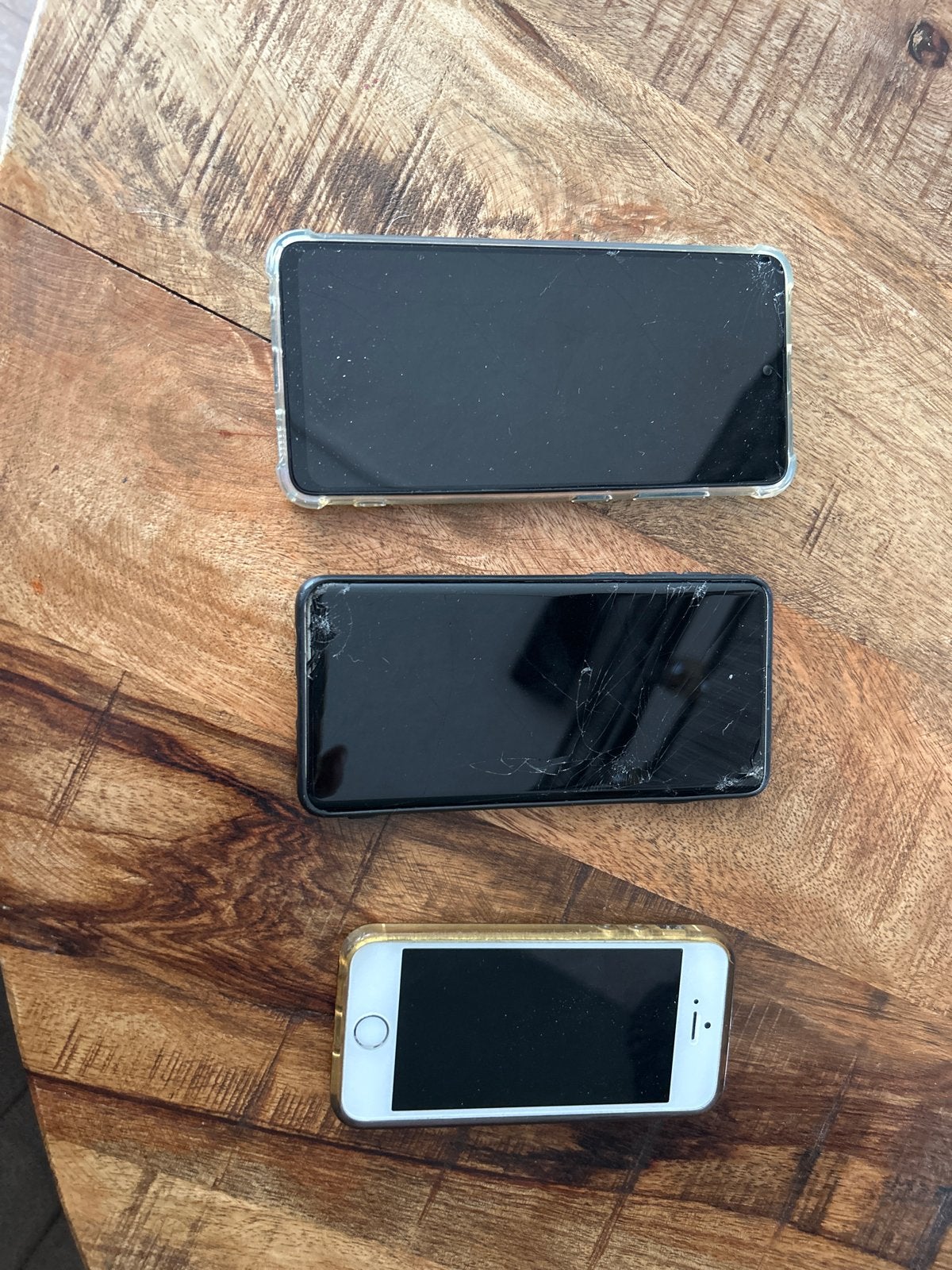 2x Samsung (defect) en 1x iPhone SE 2016 (prima staat), Telecommunicatie, Mobiele telefoons | Apple iPhone, Ophalen of Verzenden