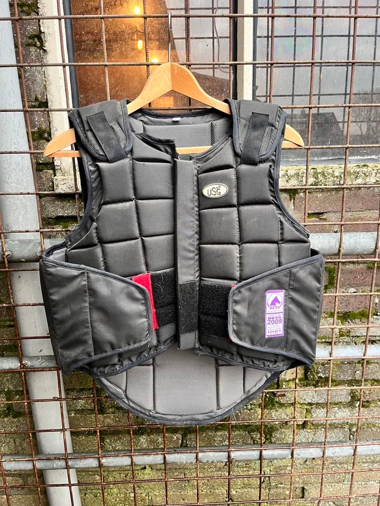 Bodyprotector adult large, Dieren en Toebehoren, Paarden en Pony's | Beschermers, Ophalen of Verzenden, Zo goed als nieuw
