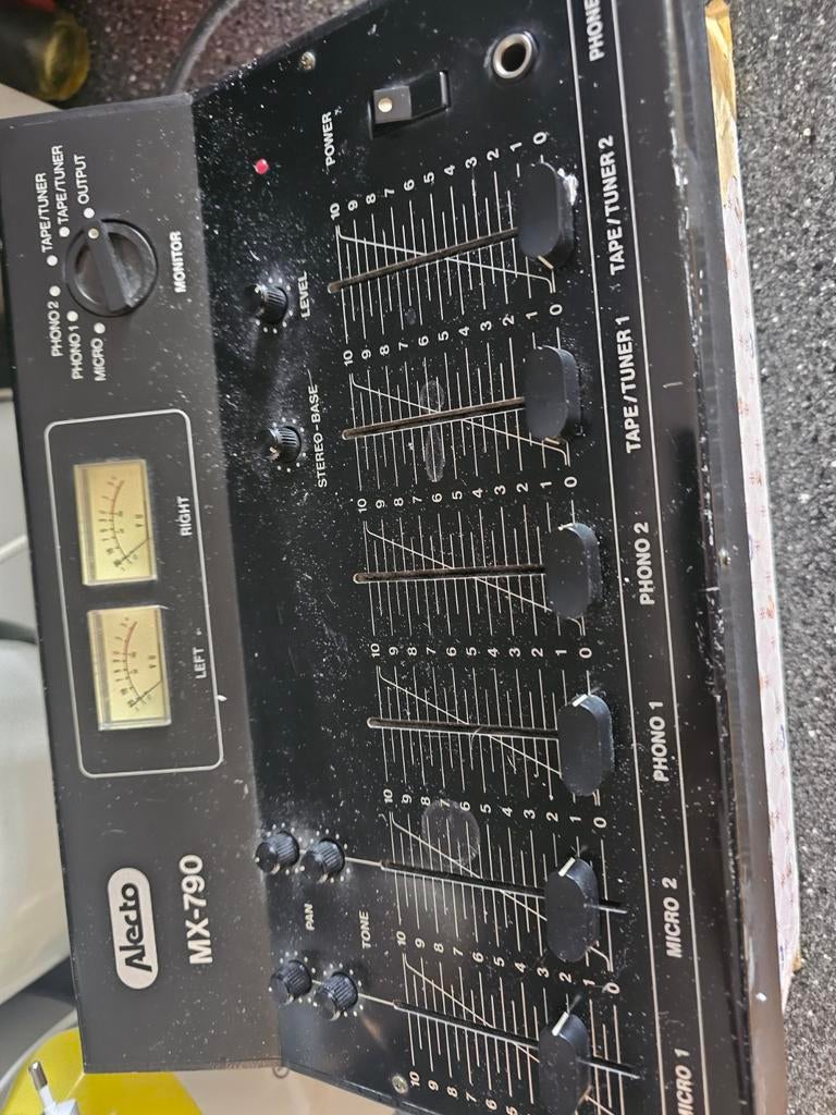 Mixer, Muziek en Instrumenten, Ophalen, Gebruikt, Minder dan 5 kanalen