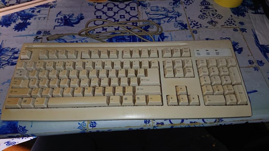 Mitsumi vintage ps2 keyboard, Computers en Software, Vintage Computers, Ophalen of Verzenden, Mitsumi