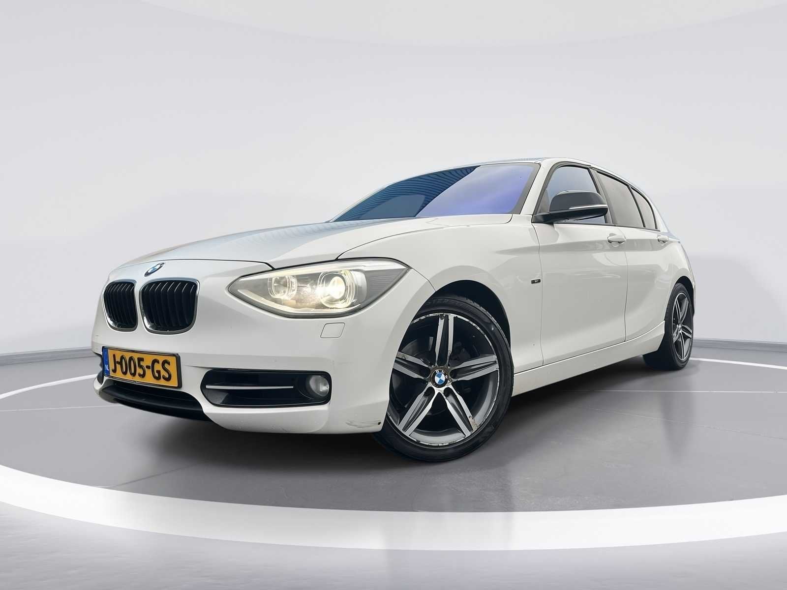 BMW 1-serie 118i Sport | 2011 | NAVI | J-005-GS, 1-Serie, Euro 5, Gebruikt, Handgeschakeld