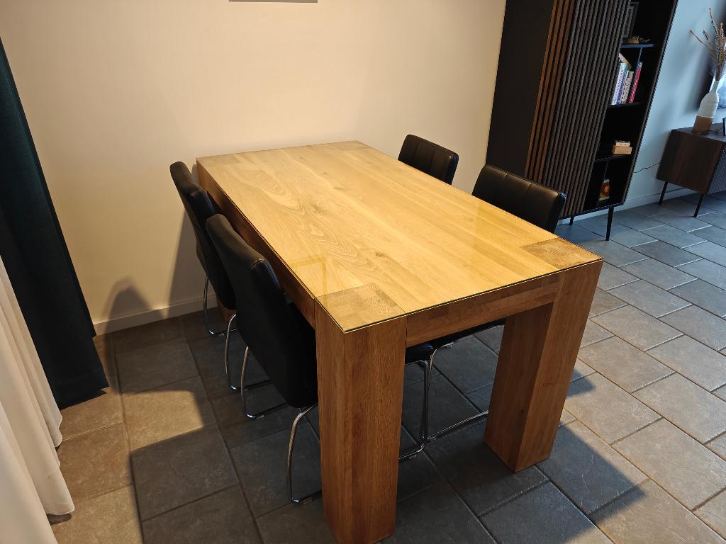 Eettafel incl. 4 stoelen en glasplaat COMPLETE SET VOOR €30, Huis en Inrichting, Tafels | Eettafels, Ophalen, Gebruikt, Eikenhout