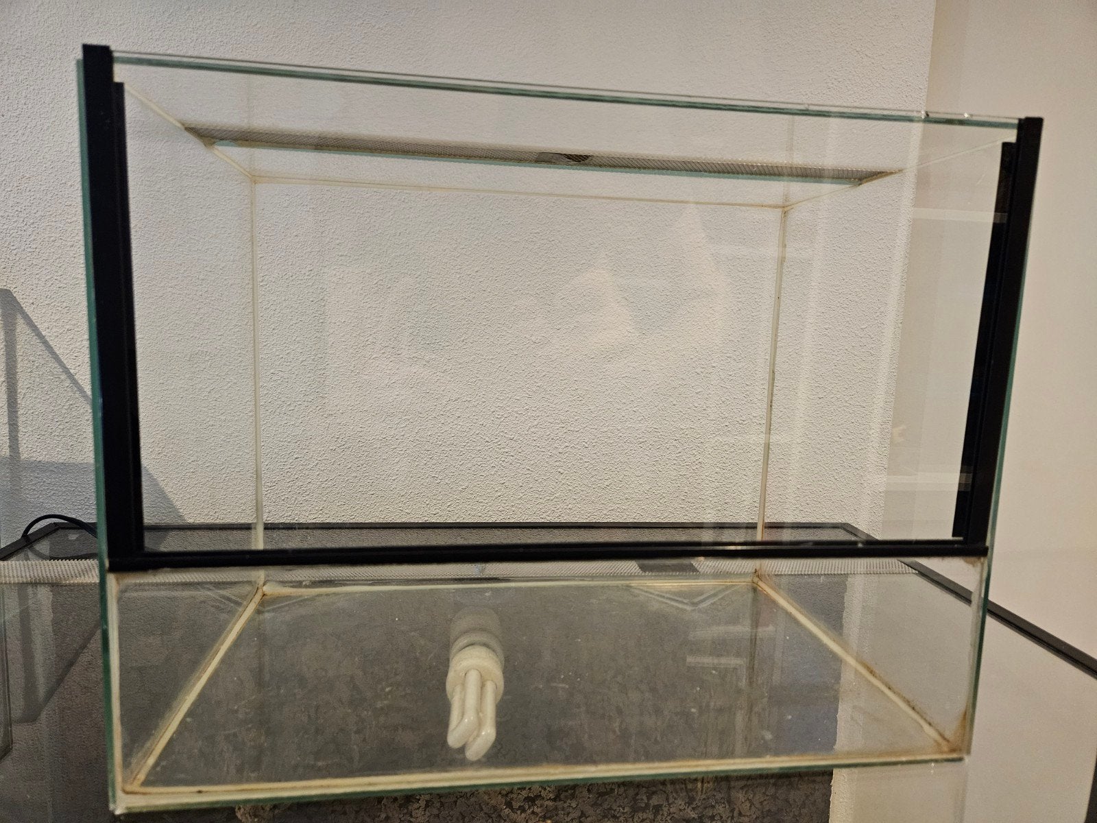 Terrarium 25x40x30, Dieren en Toebehoren, Reptielen en Amfibieën | Toebehoren, Ophalen, Gebruikt, Terrarium of Paludarium
