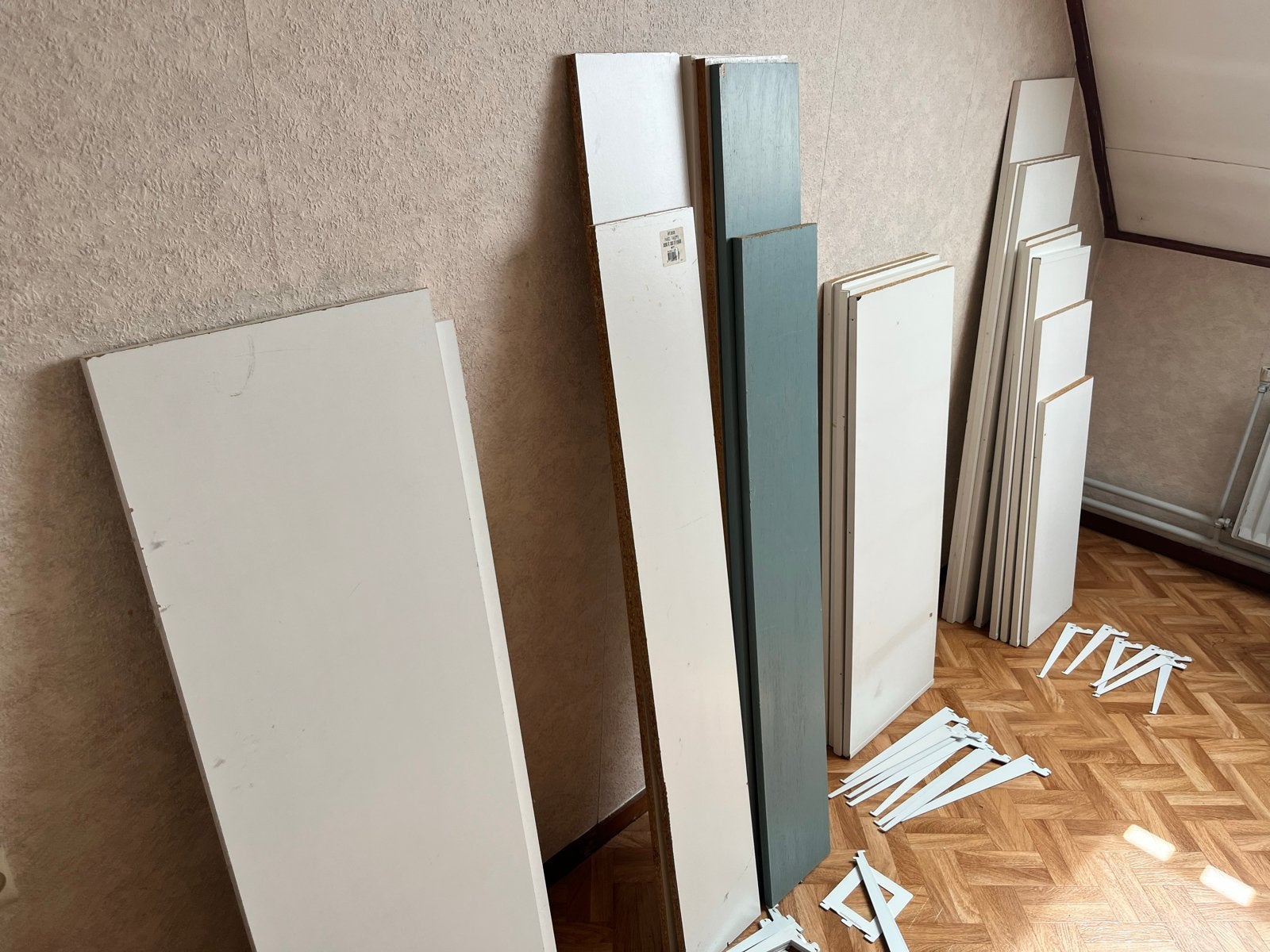 Diverse planken en plankdragers, Ophalen, Gebruikt