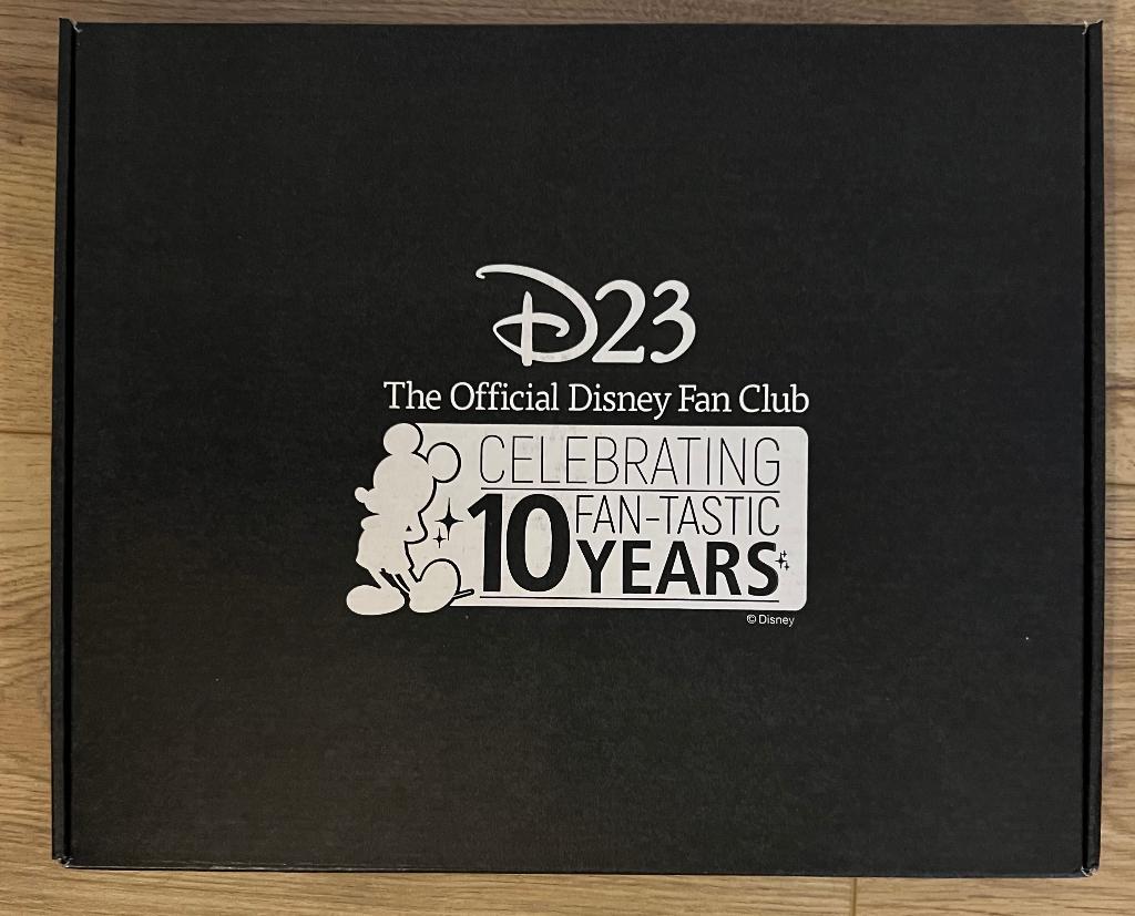 D23 Gold Member Box 2019 – Celebrating 10 Fan-tastic Years, Ophalen of Verzenden, Overige figuren, Nieuw, Beeldje of Figuurtje
