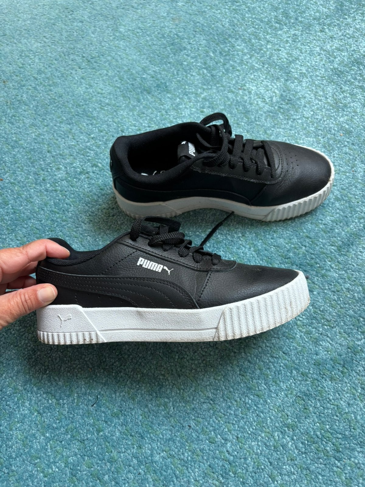 Puma sneakers, leer met dikke zool, maat 35,5, Zwart, Ophalen of Verzenden, Sneakers of Gympen, Zo goed als nieuw