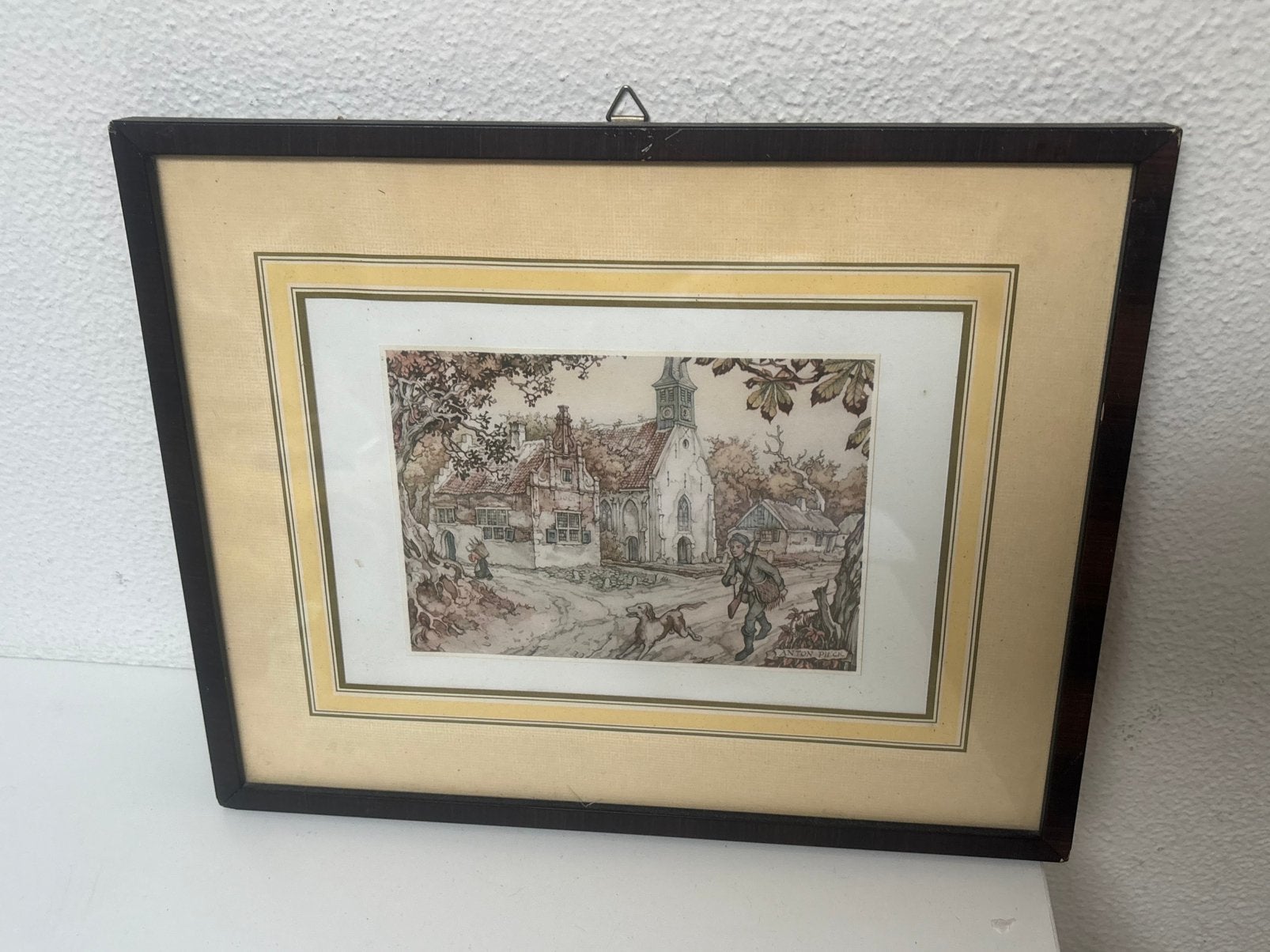 Vintage Anton Pieck ingelijste reproductie “jager bij kerk”, Ingelijst, Ophalen of Verzenden, Lithografie, 25 cm