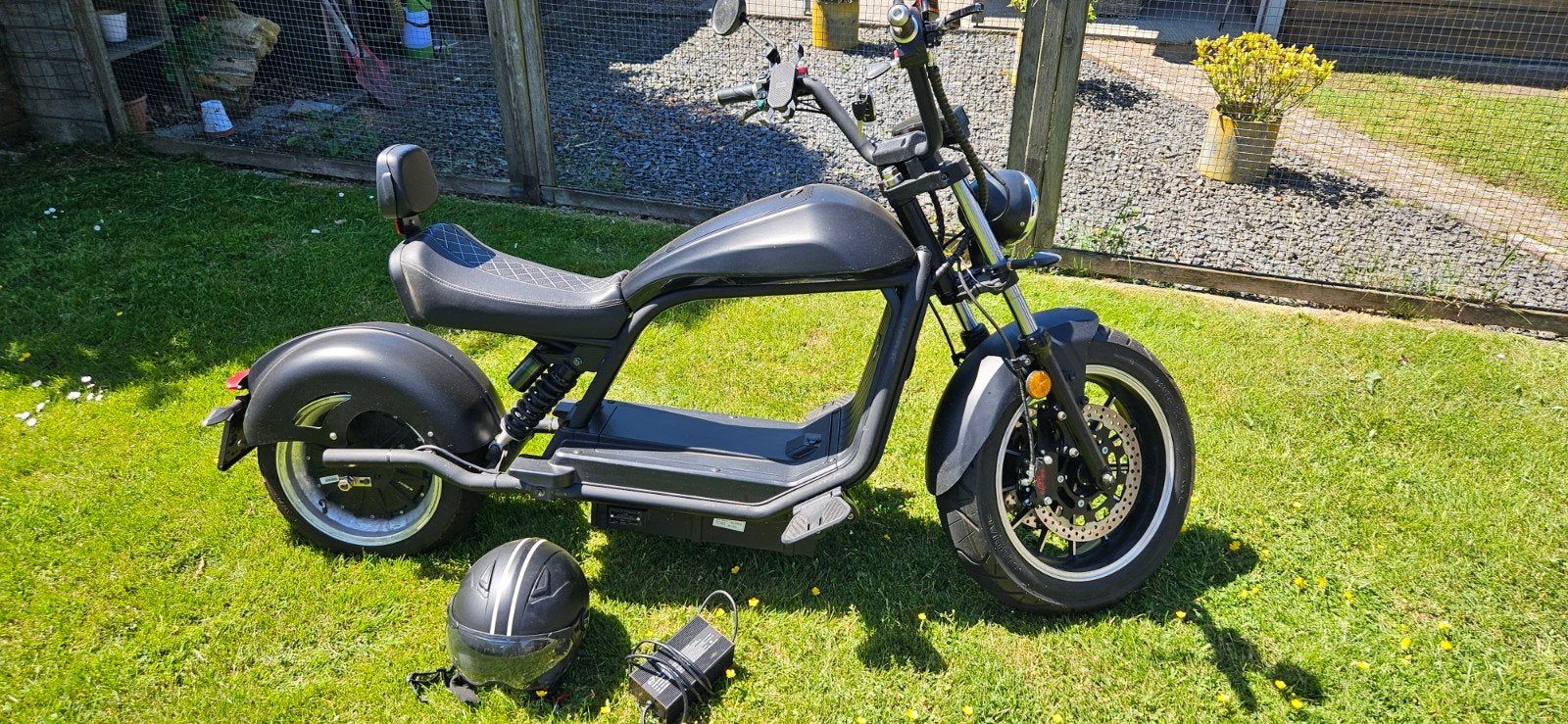 E shopper brommer met helm, slot en lader, Fietsen en Brommers, Ophalen