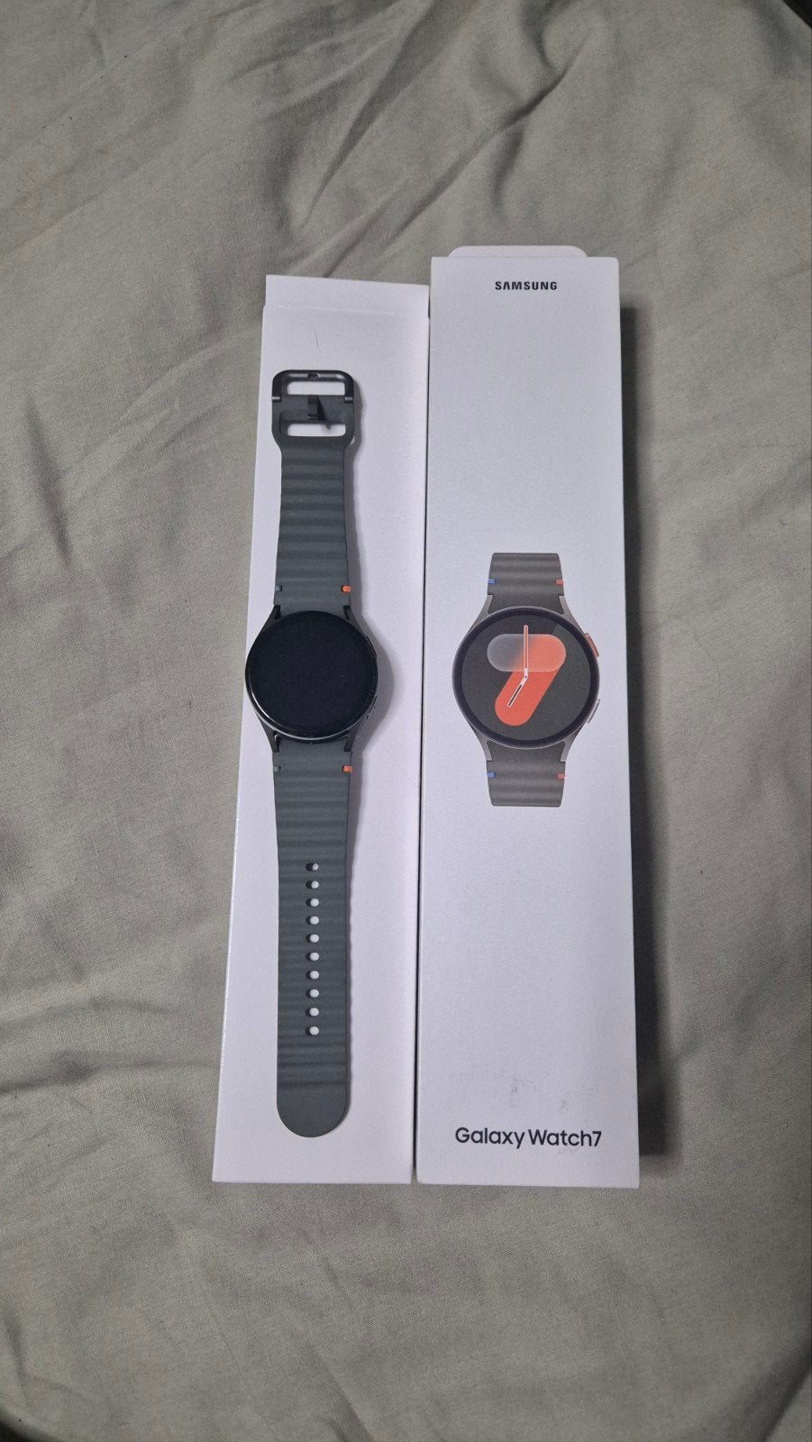 Samsung Galaxy Watch 7 40mm met doos en screenprote, Ophalen of Verzenden, Zo goed als nieuw, Samsung, Waterdicht