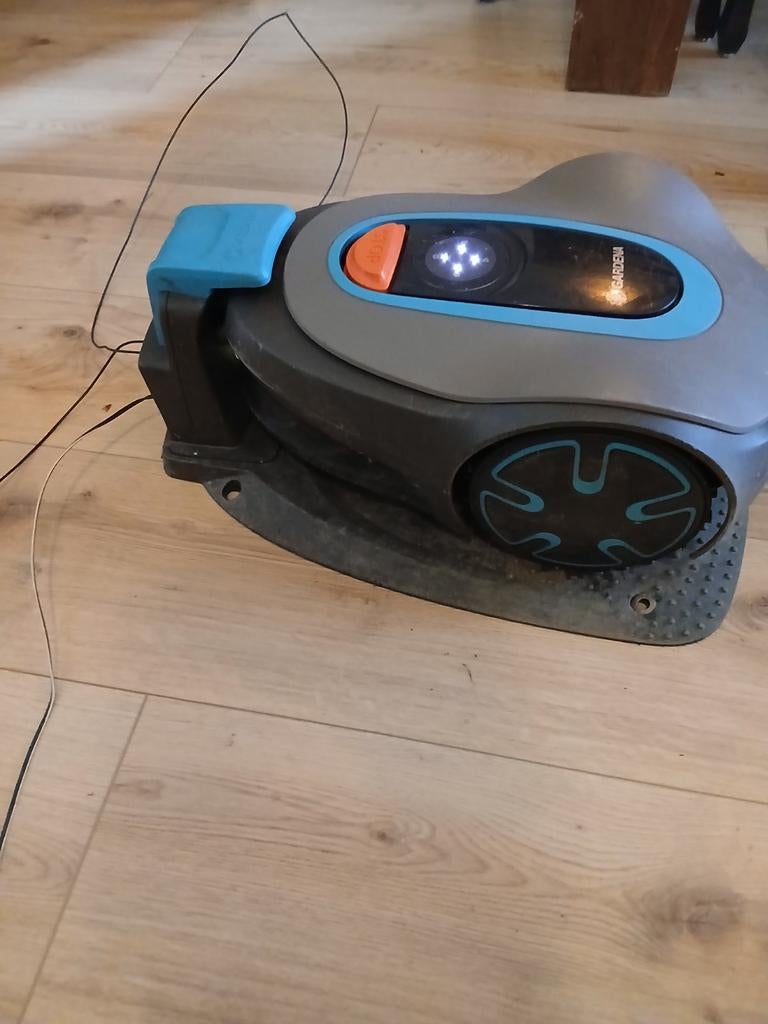Gardena Robotmaaier - Gebruikt, Tuin en Terras, Ophalen of Verzenden, Gebruikt, 20 tot 25 cm, Gardena