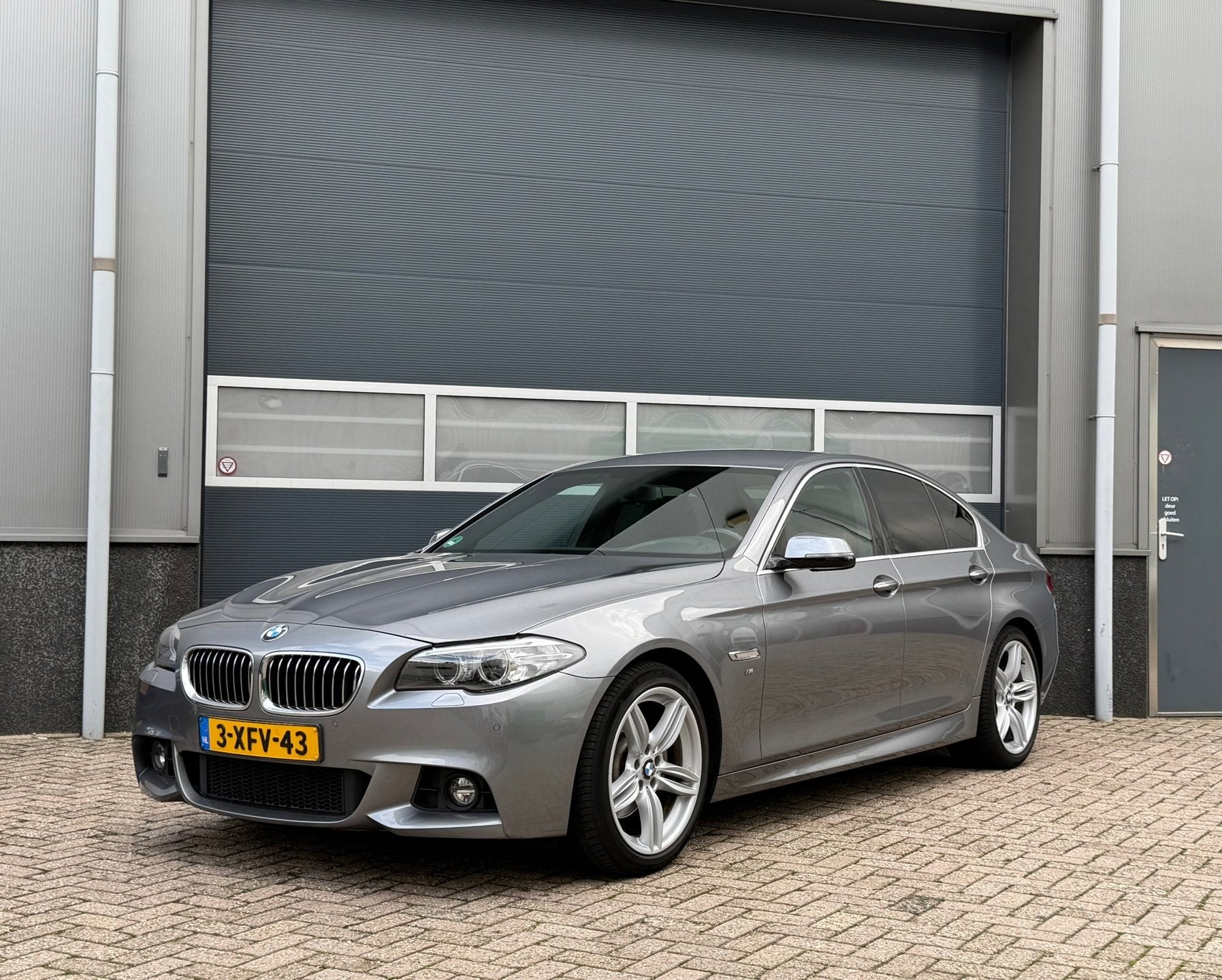 BMW 5-serie 520i Executive M Sport bj.2014 Autom|NL auto|Moo, Auto's, Automaat, Dealer onderhouden, Achterwielaandrijving, Gebruikt
