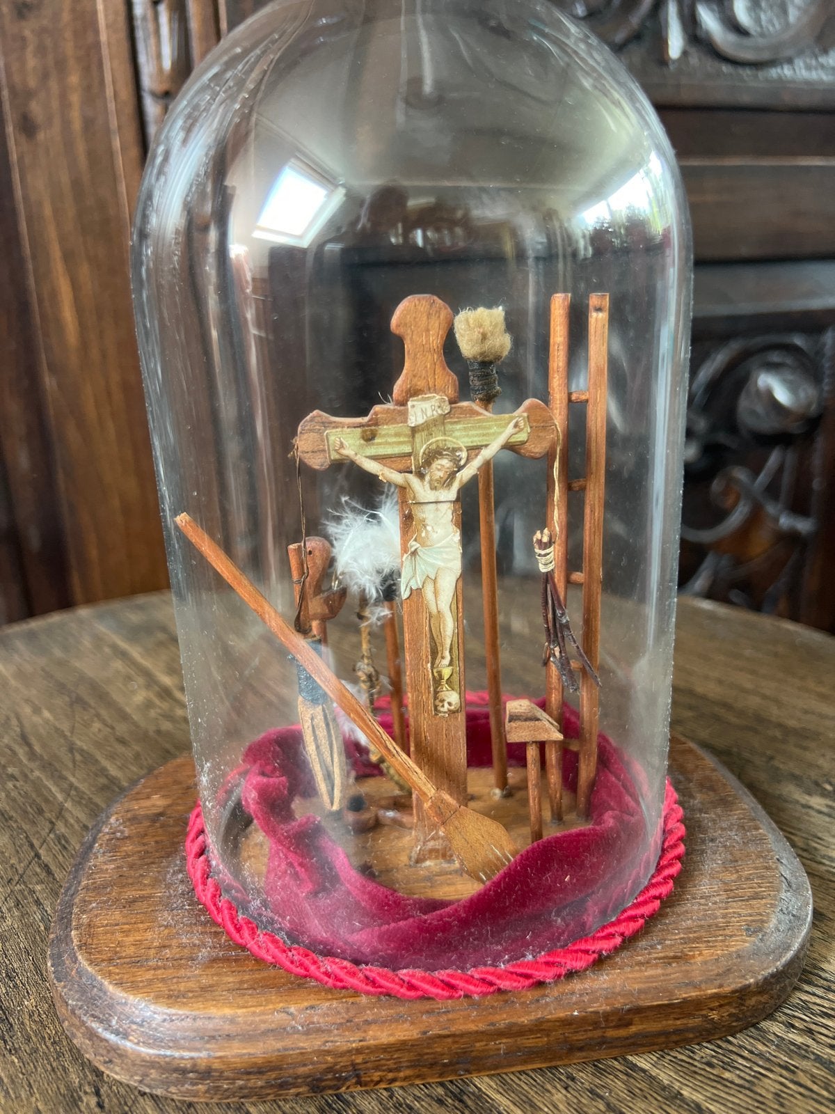 Antieke Passiekelk met Christusbeeldje en lijdenswerktuigen, Antiek en Kunst, Ophalen of Verzenden