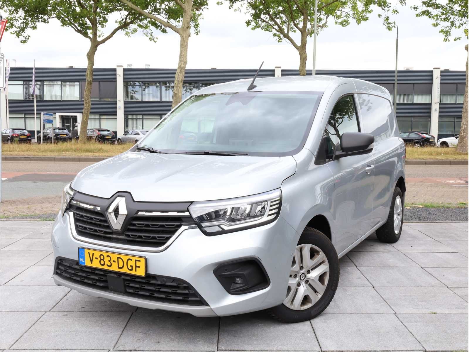 Renault Kangoo 1.5 Blue dCi Luxe 2024 Automaat, V-83-DGF, Auto's, Renault, Gebruikt, Euro 6, Overige carrosserieën, Bedrijf