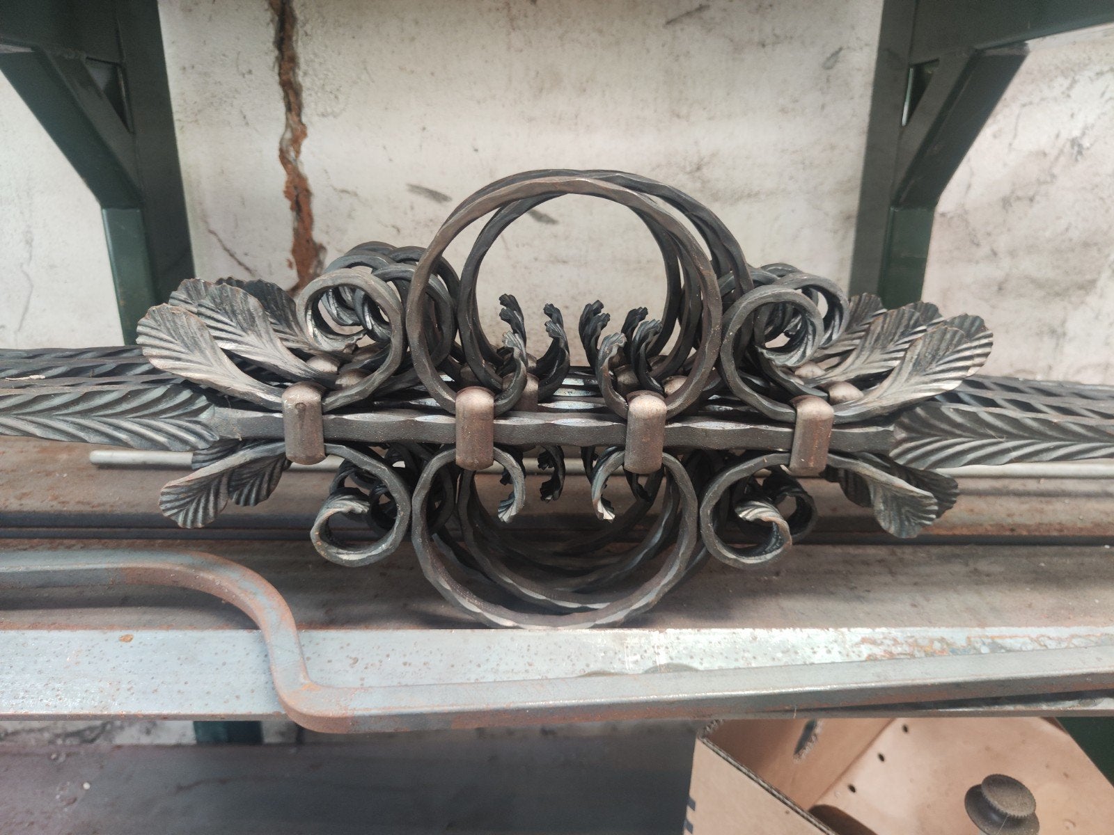 5 gesmede spijlen van Grande Forge - Decoratief ijzerwerk, Ophalen of Verzenden, Nieuw