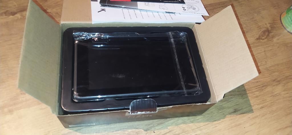 Tablet Yarvik nieuwe, Overige merken, Uitbreidbaar geheugen, Nieuw, Ophalen of Verzenden